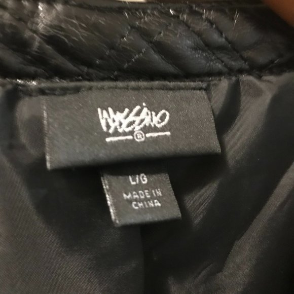 CUTE FAUX BLACK LEATHER JACKET SIZE JUNIORS LARGE - Picture 2 of 7